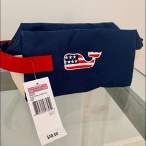 NWT vineyard vines toiletry bag